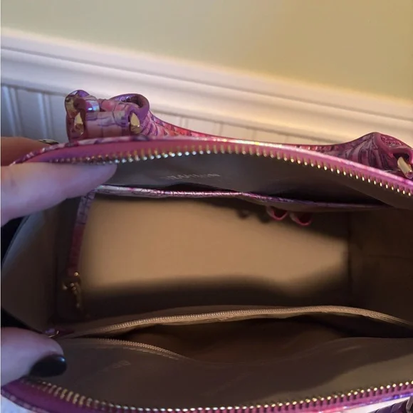 Brahmin Purple Iris Medium Duxbury NWOT. Cardboard inside still. - Picture 4 of 4